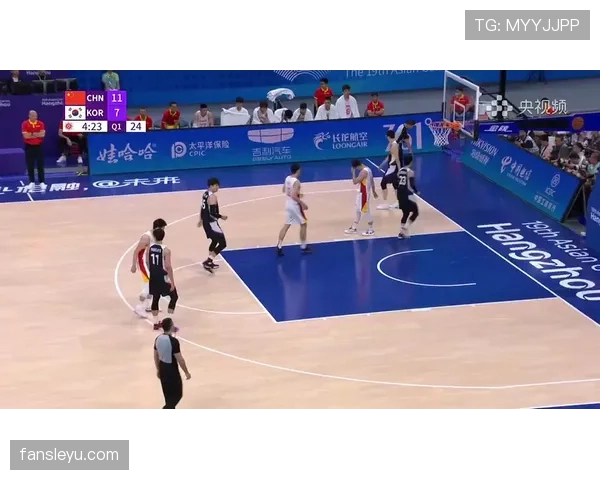 篮球比赛中球出界判定规则的权威解析